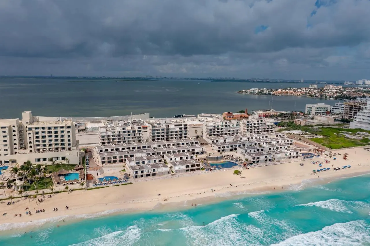 Amazing Caribbean Ocean View At Villas Marlin In Cancun Apartment